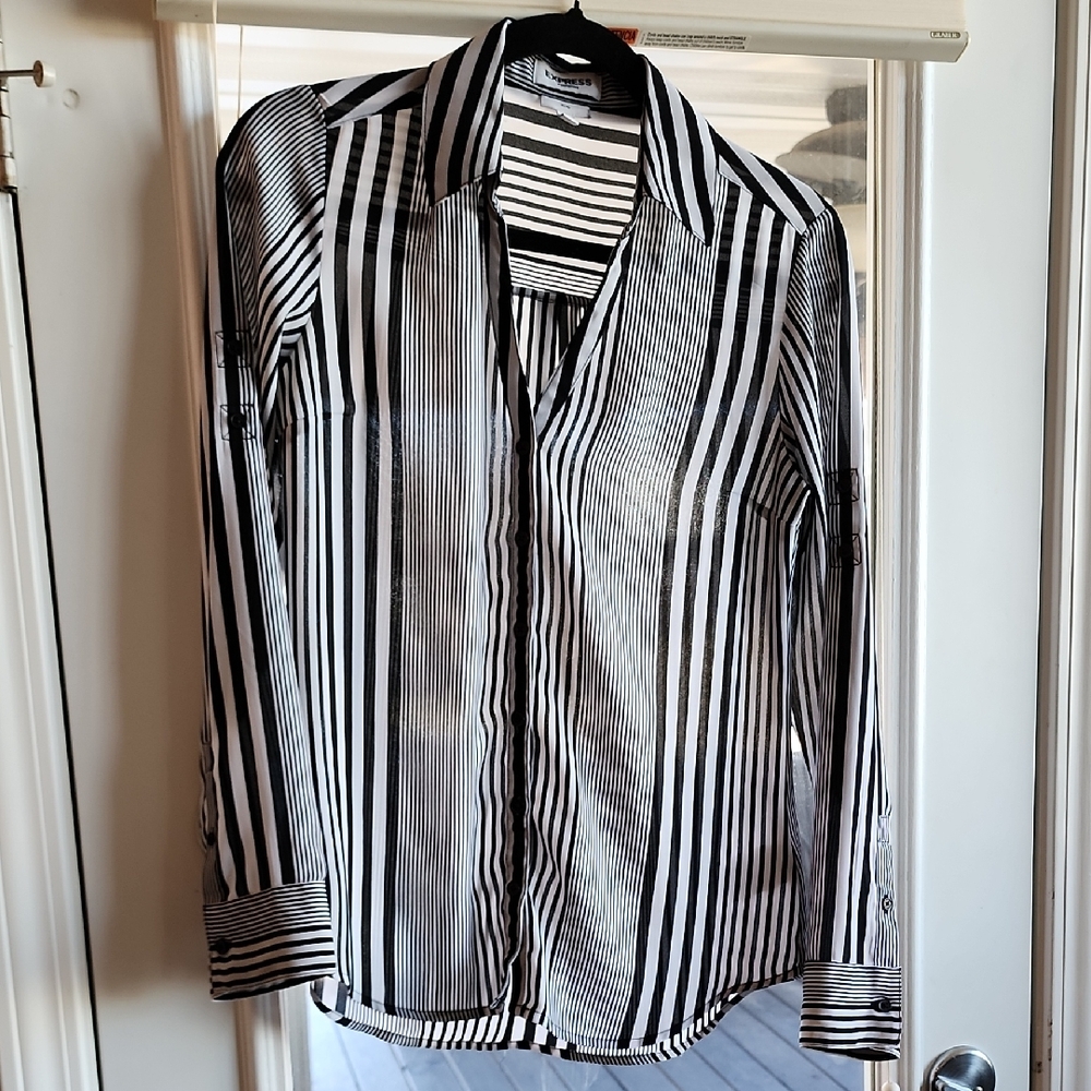 Express slim fit Black and White Striped Blouse